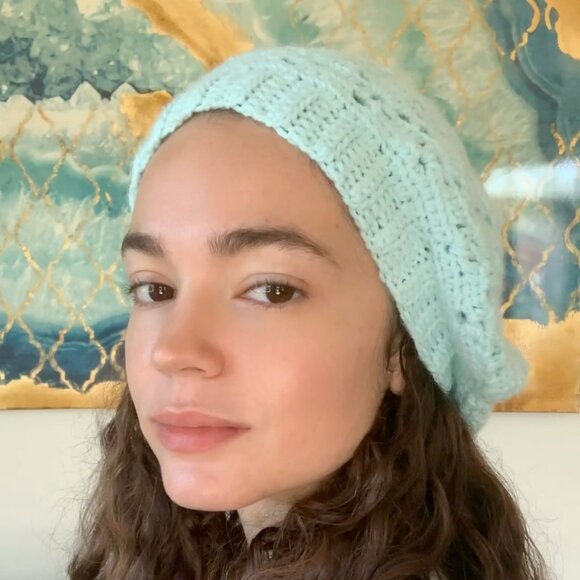 🧶Handmade Pastel Blue Mesh Style Slouchy Beanie - Picture 2 of 4